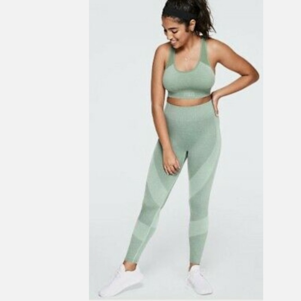 NWOT VS PINK HIGH WAISTED SEAMLESS WORKOUT TIGHT LEGGINGS Sea Salt Green
